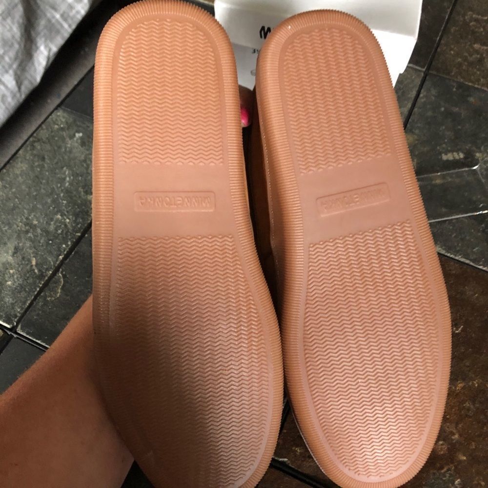 COPY - Minnetonka Men's Pile Lined Hardsole Slipper size 9 - Picture 5 of 10